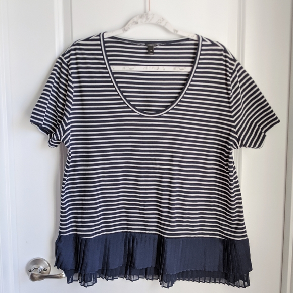J Crew Pleated Chiffon Navy Striped Shirt Preppy - Picture 2 of 6